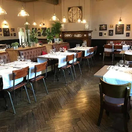 Chateau De La Pomarède