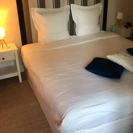 Chateau De La Pomarède