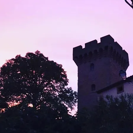 Chateau De Szálloda